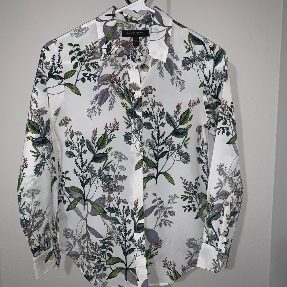 Banana Republic blouse